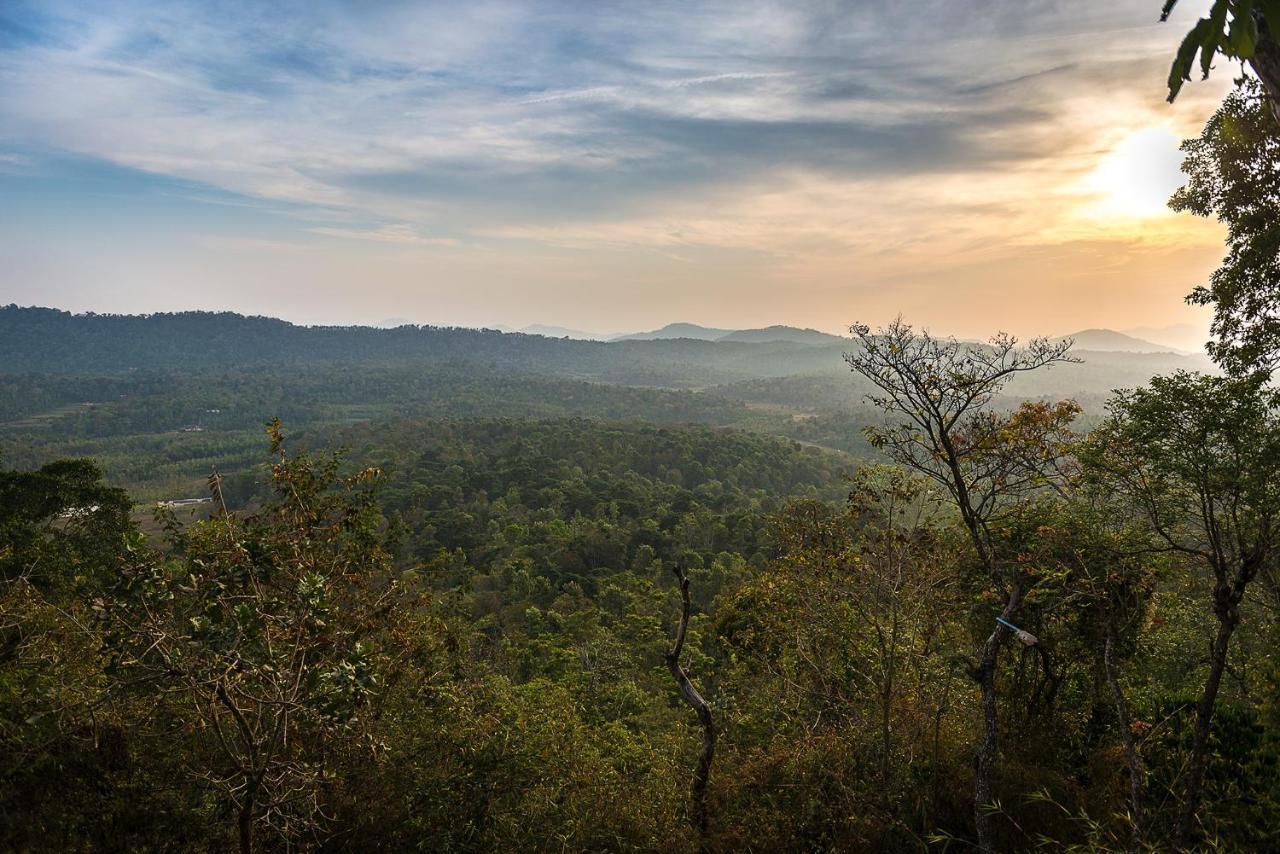 The Porcupine Castle Resort Madikeri Dış mekan fotoğraf